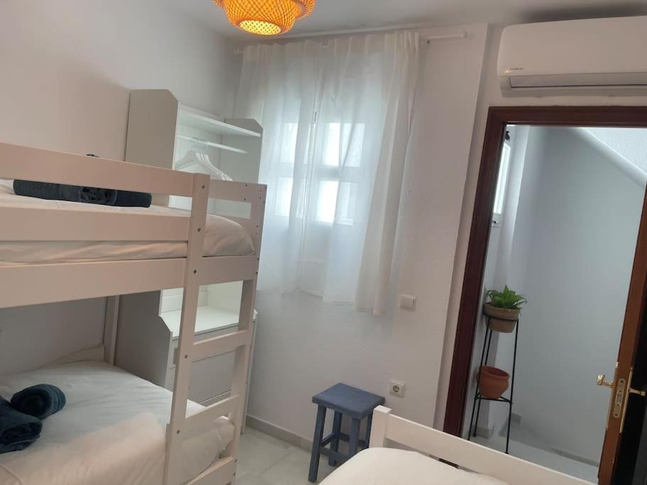 Willa Casa Lola Conil, Azotea Al Mar Y Parking Solo Familias O Parejas Conil De La Frontera Zewnętrze zdjęcie