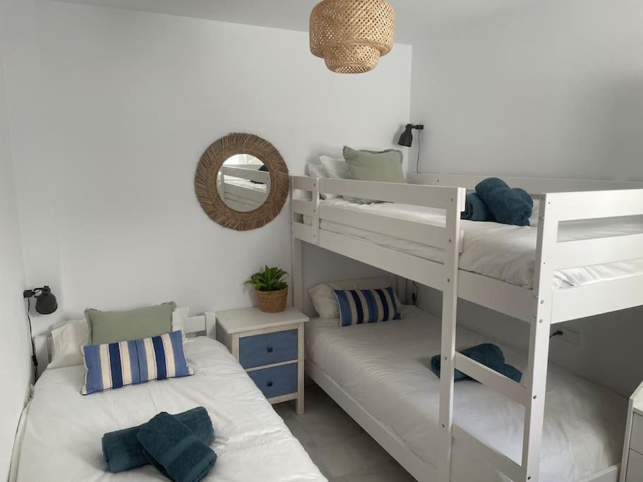 Willa Casa Lola Conil, Azotea Al Mar Y Parking Solo Familias O Parejas Conil De La Frontera Zewnętrze zdjęcie